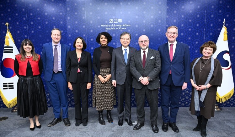 조현 외교부 장관, 영국 고위급 대표...