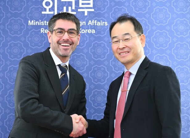 경제외교조정관, 리차드 알바이터 캐나...