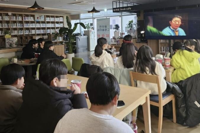 수원시 장안구 연무동 새마을문고, 겨...