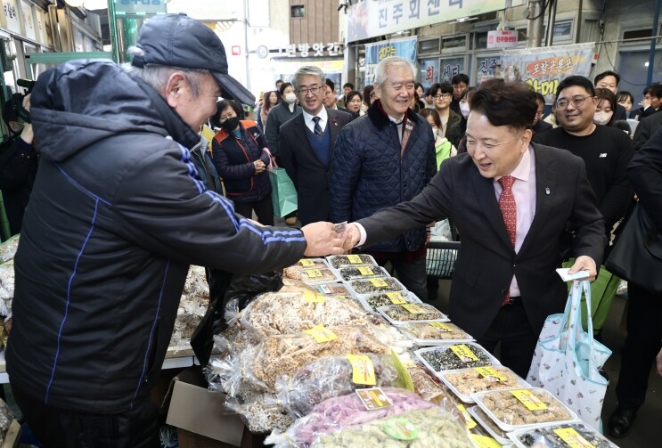김영환 충북도지사, 충주시 현안 직접...