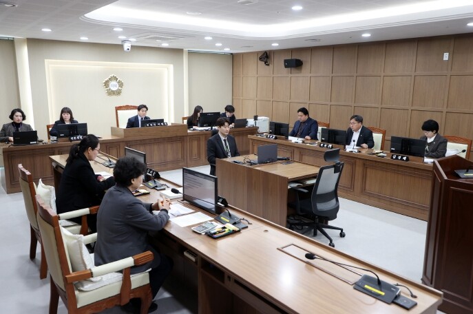 수원특례시의회 환경안전위원회, 폐기물 감량부터 주민 지원까지 환경·민생 조례 안건심사