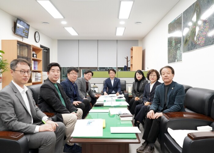 춘천시의회 각 상임위, 간담회 개최