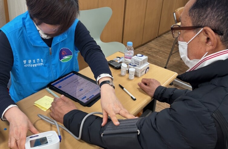 서구, 어르신 건강관리 ‘인공지능으로...