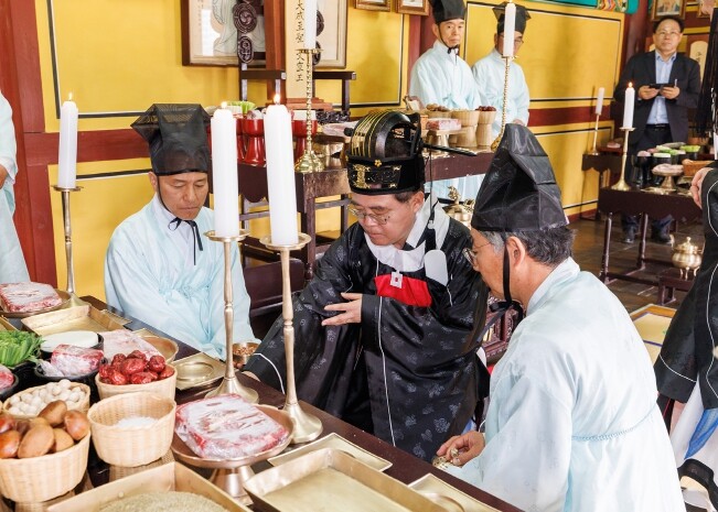 진교훈 강서구청장, 양천향교 춘기 석...